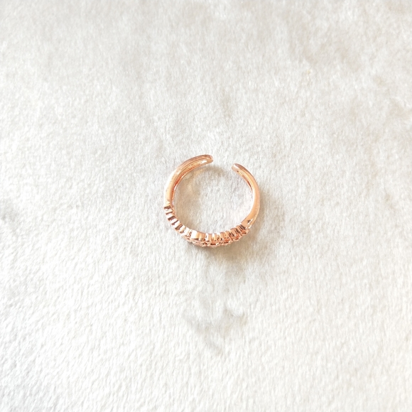 💎NEW💎 ADJUSTABLE DAINTY DOUBLE LAYERED RING - Picture 6 of 7
